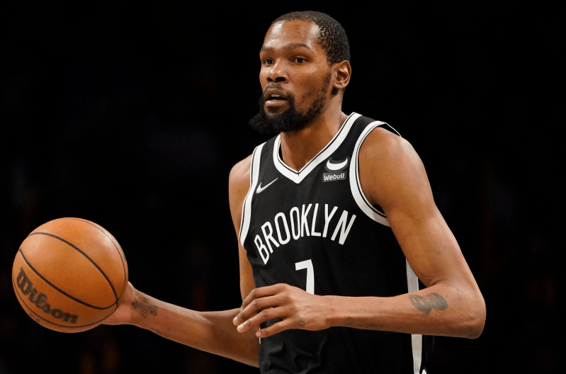 关于数据复盘：武汉三镇次回合对阵密尔沃基雄鹿，王曼昱效率值爆表的信息